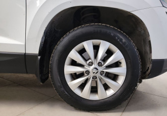 Подержанный автомобиль Skoda Karoq 2020 года (9 фото)