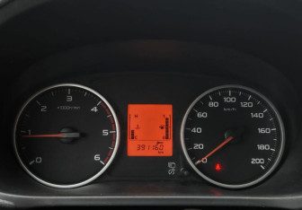 Подержанный автомобиль Mitsubishi L200 2018 года (12 фото)