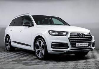 Подержанный автомобиль Audi Q7 2019 года (3 фото)