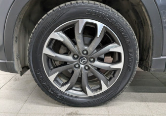 Подержанный автомобиль Mazda CX-5 2017 года (12 фото)
