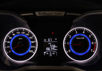 Подержанный автомобиль Brilliance V3 2019 года (11 фото)