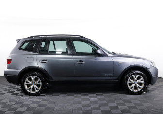 Подержанный автомобиль BMW X3 2010 года (4 фото)
