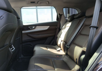 Подержанный автомобиль Chery Tiggo 8 Pro 2023 года (23 фото)