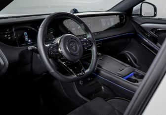 Подержанный автомобиль Voyah Free 2025 года (13 фото)