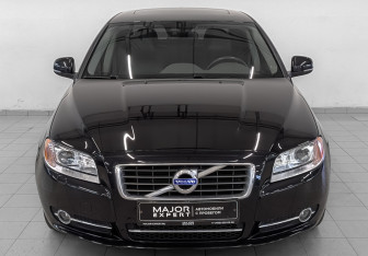 Подержанный автомобиль Volvo S80 2013 года (2 фото)