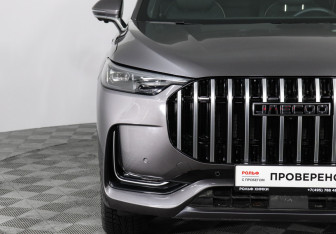 Подержанный автомобиль Jaecoo J8 2024 года (13 фото)