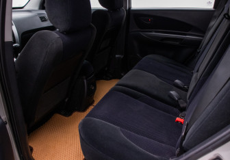 Подержанный автомобиль Hyundai Tucson 2007 года (11 фото)