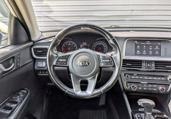 Подержанный автомобиль Kia Optima Sedan 2020 года (22 фото)