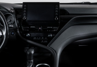 Подержанный автомобиль Toyota Camry Sedan 2021 года (13 фото)