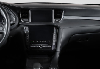 Подержанный автомобиль Infiniti QX50 2018 года (13 фото)