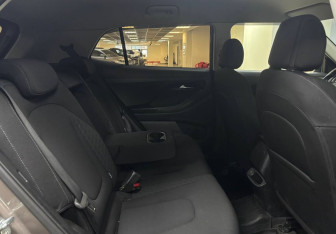 Подержанный автомобиль Hyundai Creta 2021 года (11 фото)