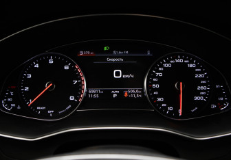 Подержанный автомобиль Audi A6 Sedan 2020 года (11 фото)