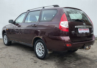 Подержанный автомобиль LADA (ВАЗ) Priora Wagon 2010 года (7 фото)