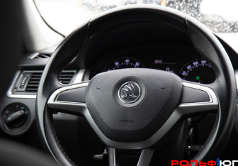 Подержанный автомобиль Skoda Rapid Liftback 2016 года (13 фото)