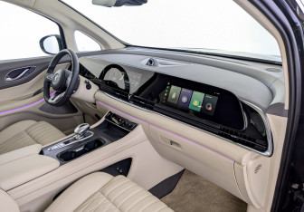 Подержанный автомобиль Voyah Dream 2024 года (11 фото)