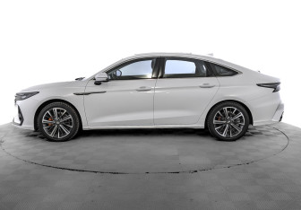 Подержанный автомобиль Chery Arrizo 8 2023 года (8 фото)