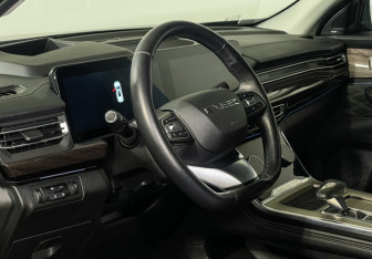 Подержанный автомобиль Exeed VX 2022 года (12 фото)