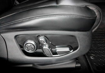 Подержанный автомобиль Kia K900 2019 года (26 фото)