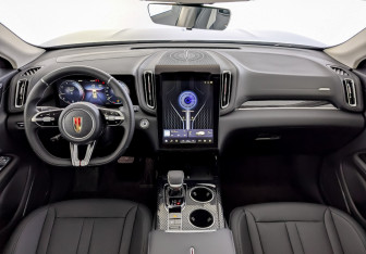 Новый Hongqi HS3 2025 (10 фото)