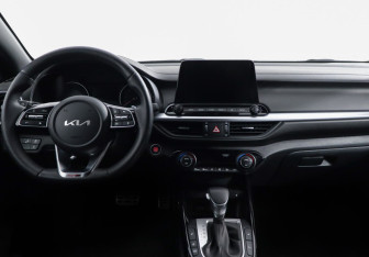 Подержанный автомобиль Kia Cerato Sedan 2021 года (7 фото)