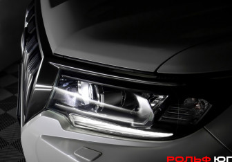 Подержанный автомобиль Toyota Land Cruiser Prado 2017 года (30 фото)