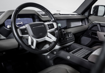 Подержанный автомобиль Land Rover Defender Suv 2020 года (14 фото)