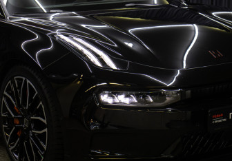 Подержанный автомобиль Zeekr 001 2023 года (24 фото)