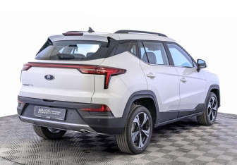 Новый Москвич 3 2023 (5 фото)