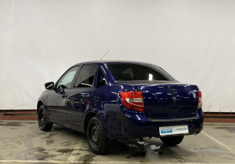 Подержанный автомобиль LADA (ВАЗ) Granta Sedan 2013 года (7 фото)