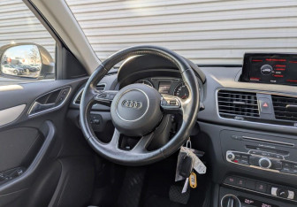 Подержанный автомобиль Audi Q3 2016 года (25 фото)