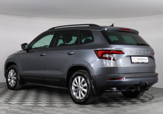 Подержанный автомобиль Skoda Karoq 2020 года (7 фото)