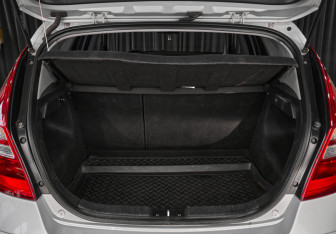 Подержанный автомобиль Hyundai i30 Hatchback 2010 года (6 фото)