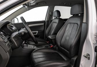 Подержанный автомобиль Opel Antara 2014 года (20 фото)