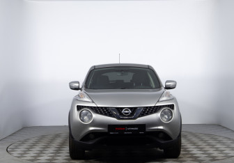 Подержанный автомобиль Nissan Juke 2015 года (2 фото)