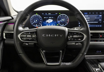 Подержанный автомобиль Chery Arrizo 8 2023 года (11 фото)