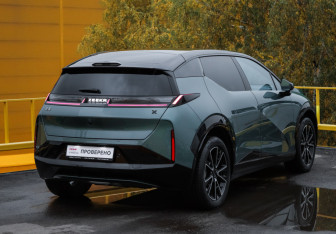 Подержанный автомобиль Zeekr X 2023 года (4 фото)