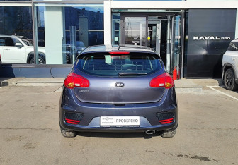 Подержанный автомобиль Kia Ceed Hatchback 2016 года (6 фото)