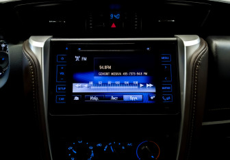 Подержанный автомобиль Toyota Fortuner 2019 года (15 фото)