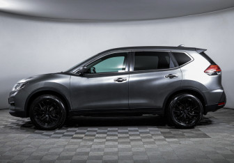 Подержанный автомобиль Nissan X-Trail 2019 года (8 фото)