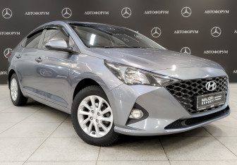 Подержанный автомобиль Hyundai Solaris Sedan 2021 года (3 фото)