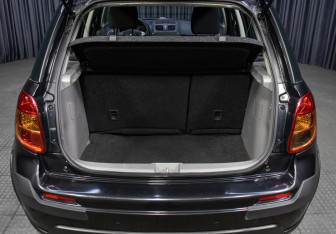 Подержанный автомобиль Suzuki SX4 Hatchback 2014 года (10 фото)