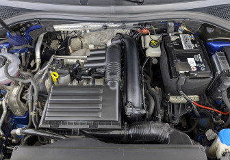 Подержанный автомобиль Volkswagen Tiguan 2020 года (9 фото)