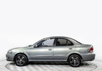 Подержанный автомобиль Nissan Almera Classic 2007 года (6 фото)