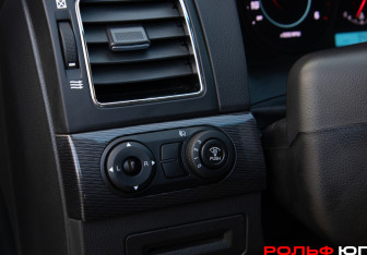 Подержанный автомобиль Chevrolet Captiva 2015 года (19 фото)