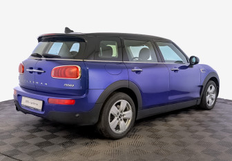 Подержанный автомобиль MINI Clubman Wagon 2018 года (5 фото)