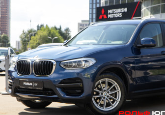 Подержанный автомобиль BMW X3 2018 года (14 фото)
