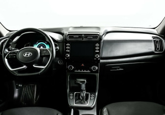 Подержанный автомобиль Hyundai Creta 2021 года (7 фото)