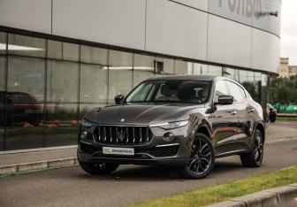 Подержанный автомобиль Maserati Levante 2022 года (1 фото)