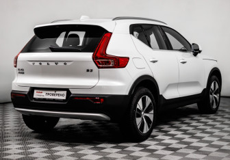 Новый Volvo XC40 2024 (5 фото)