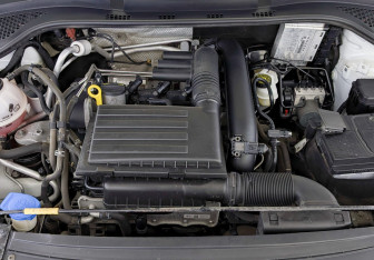 Подержанный автомобиль Skoda Rapid Liftback 2021 года (9 фото)